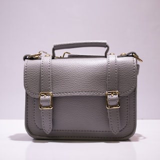 Structured satchel